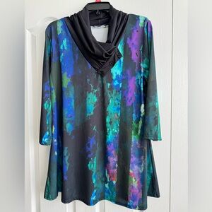 Lily brand Abstract Multi-Color V-Neck Tunic with Buttoned Collar Size XL